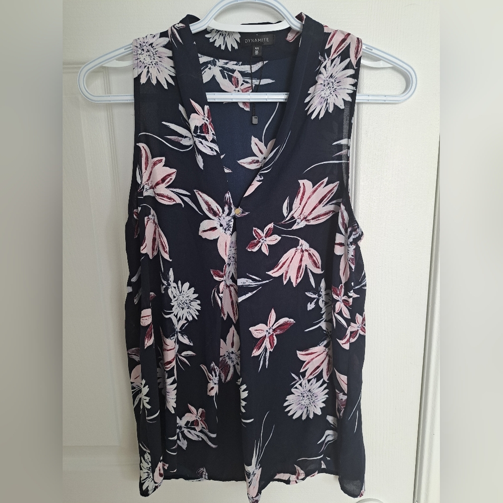 Dynamite Womens Top